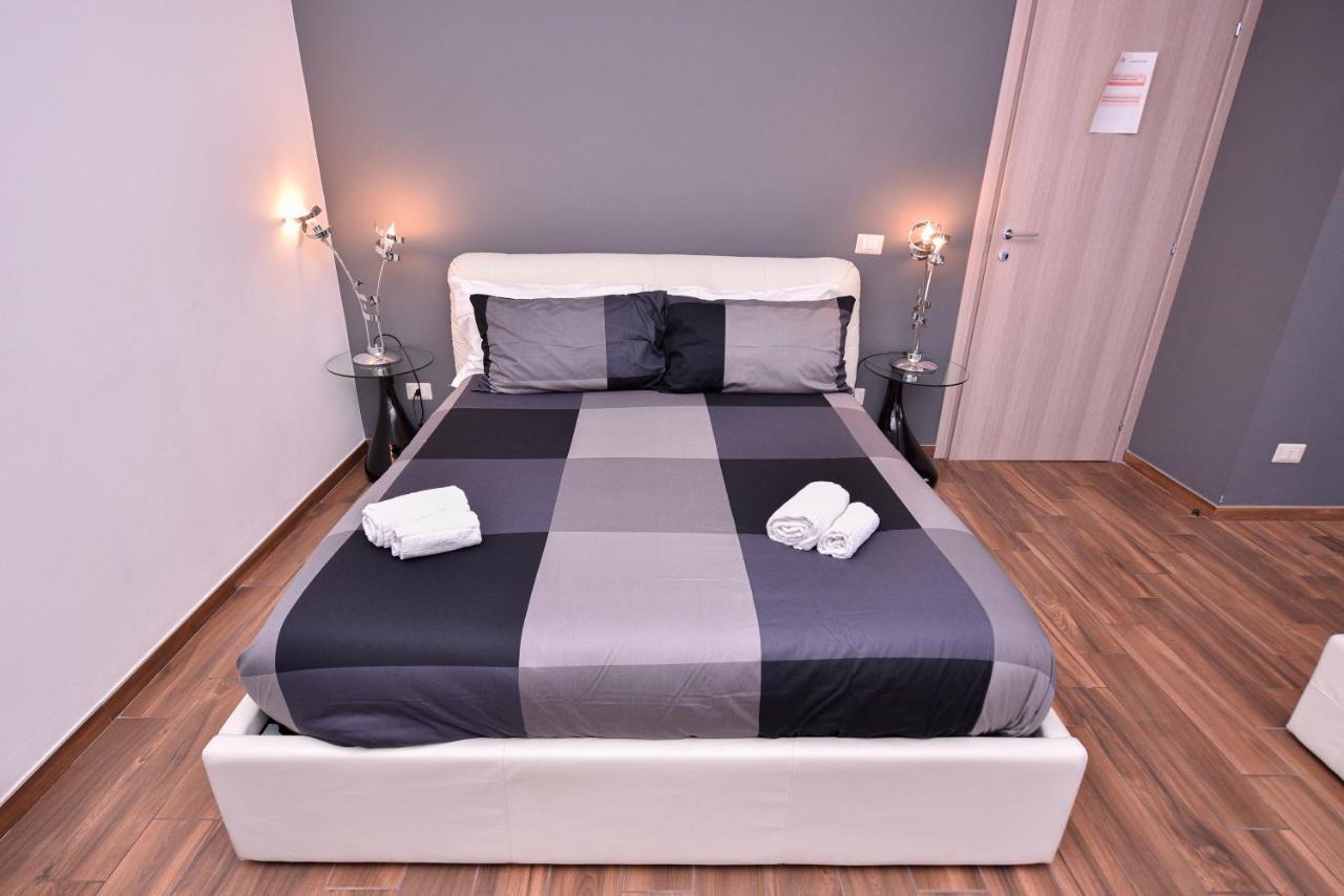 Symposium Bed&Breakfast คาตาเนีย ภายนอก รูปภาพ