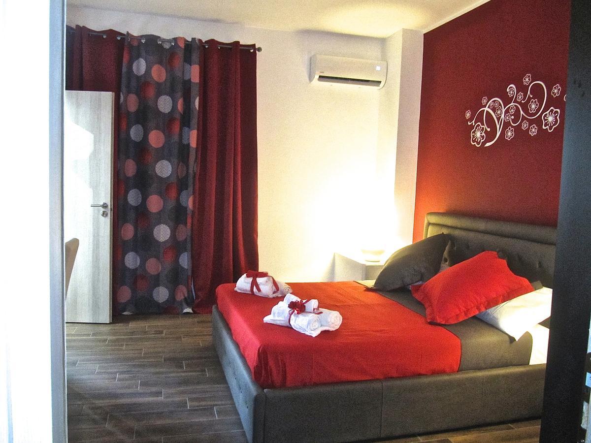 Symposium Bed&Breakfast คาตาเนีย ภายนอก รูปภาพ